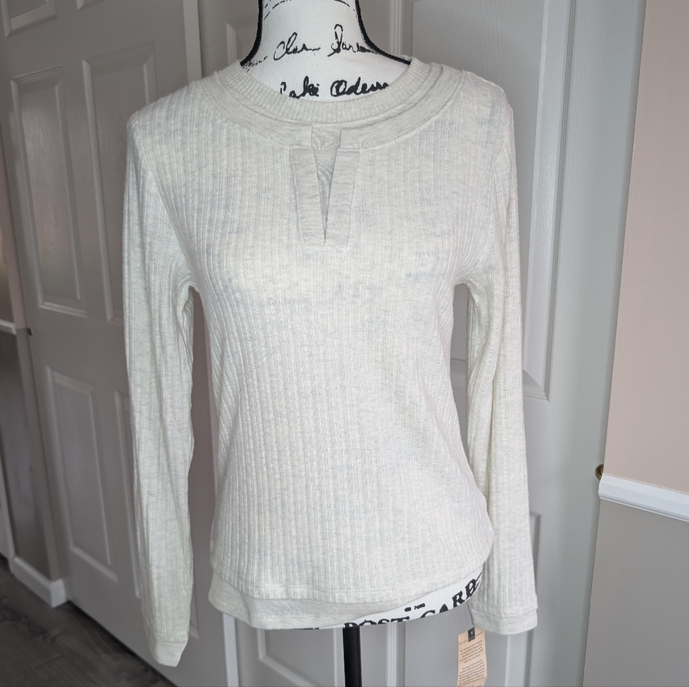 NWT Democracy Women's Cream Ribbed Long-Sleeve Knit Top